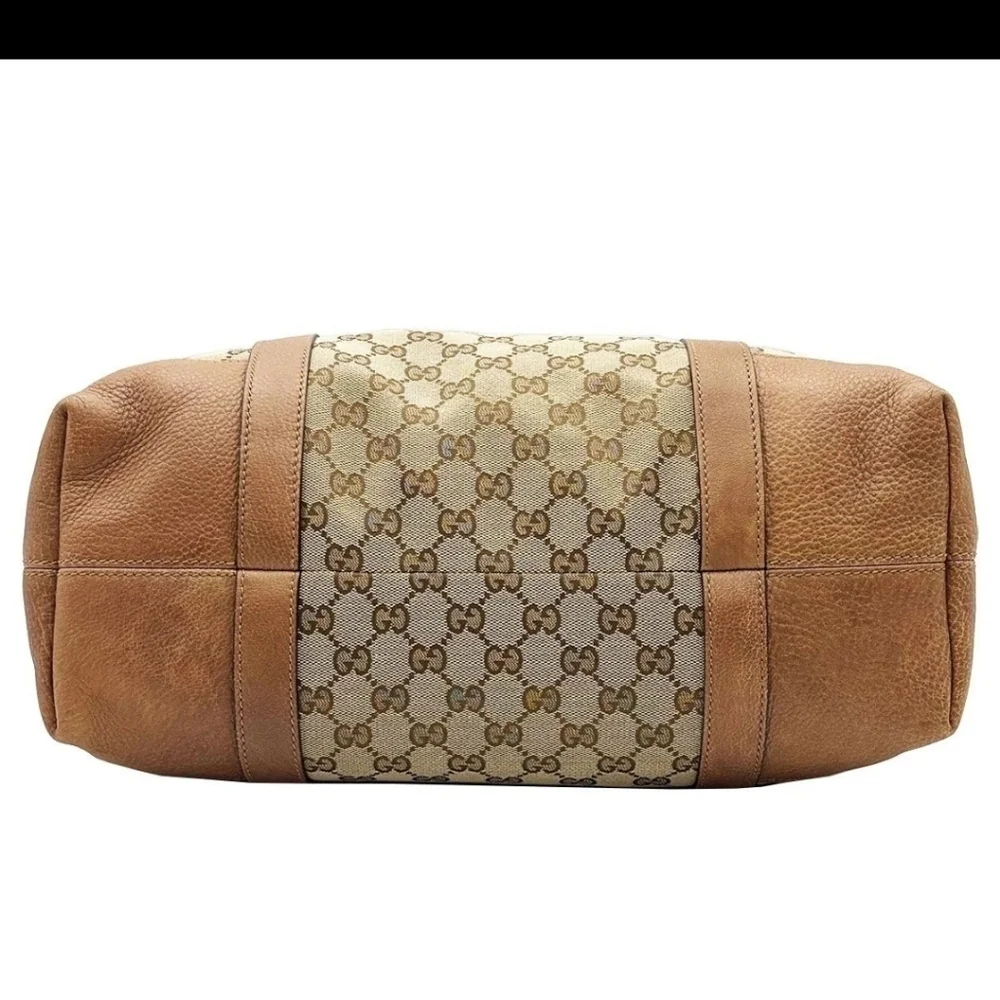 Gucci chic shoulder